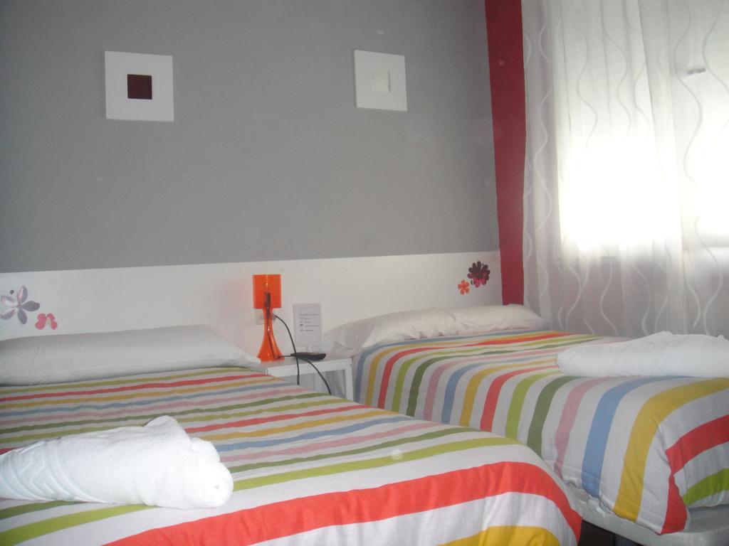 Arjori Rooms Hostal Salamanca Kültér fotó
