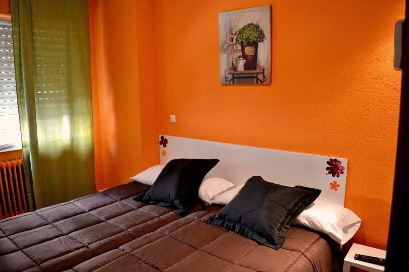Arjori Rooms Hostal Salamanca Kültér fotó