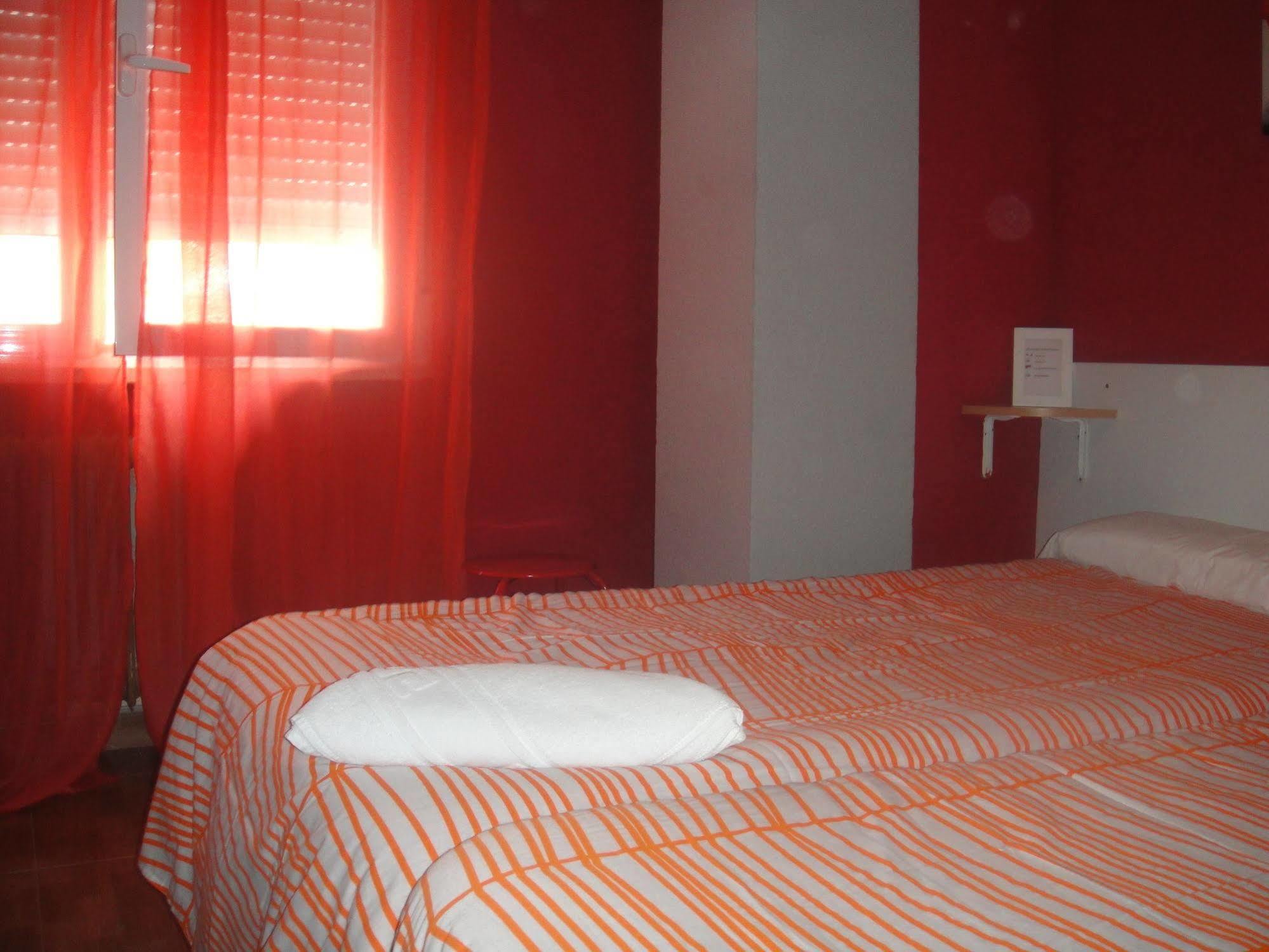 Arjori Rooms Hostal Salamanca Kültér fotó